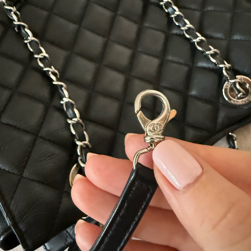 Chanel Classic Black Quilted Calfskin Shoulder Tote Bag - Picture 8 of 16